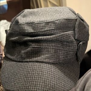 D&Y Charcoal Women's Cap